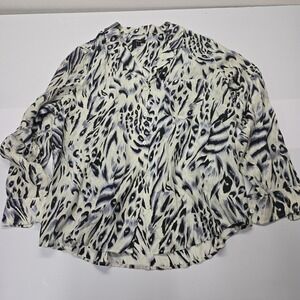 Rails Rebel Ivory Snow Leopard Print Button Down Shirt Large 944-765-3059
